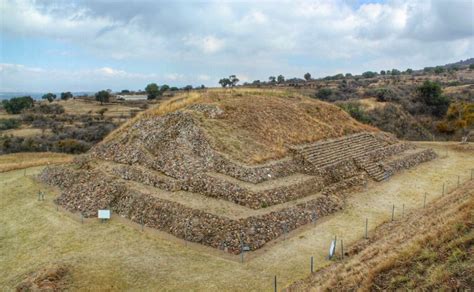 Los Cerritos de San Cristóbal Tepatlaxco una zona arqueológica sin