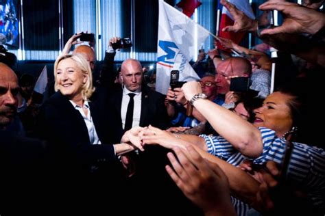 Marine Le Pen L Tonnante Et Polluante C L Bration Qu Elle Pr Pare