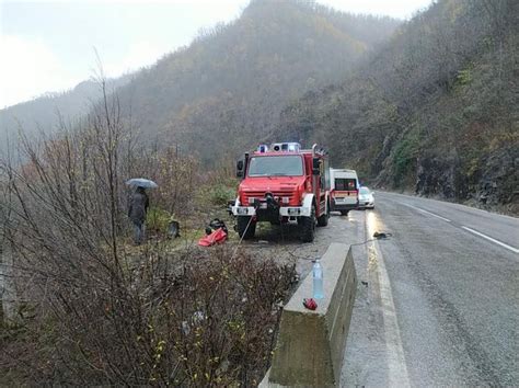 AUTO SLETEO S PUTA Žena 34 poginula u kanjonu Morače