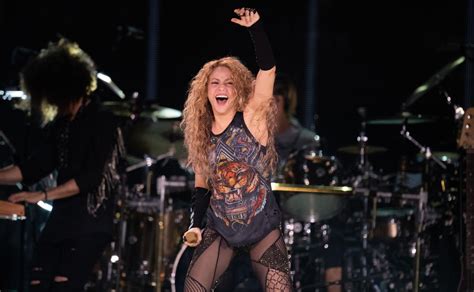 Há 4 Anos Shakira Iniciava A El Dorado World Tour Relembre Aqui