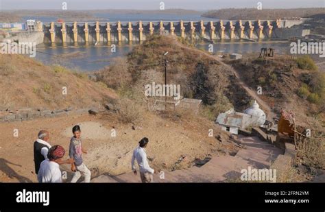 Omkareshwar dam Stock Videos & Footage - HD and 4K Video Clips - Alamy