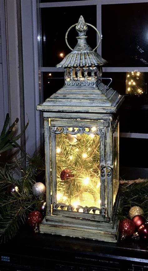 40 Chic DIY Christmas Lanterns To Spark Your Holiday Creativity