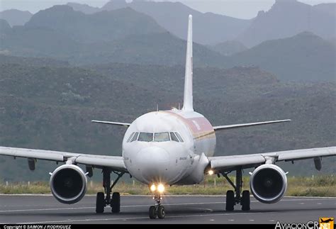 Ec Huh Iberia Airbus A Aviacioncr Net