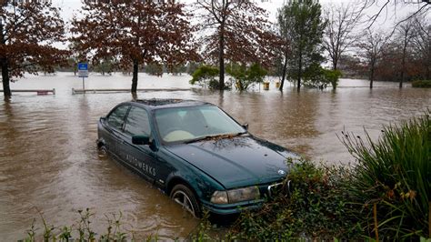 Sydney Floods Tens Of Thousands Told To Evacuate World News Sky News