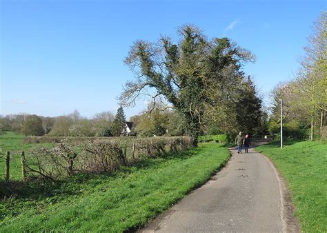 Toft A Walk Along Church Road John Sutton Cc By Sa 2 0 Geograph