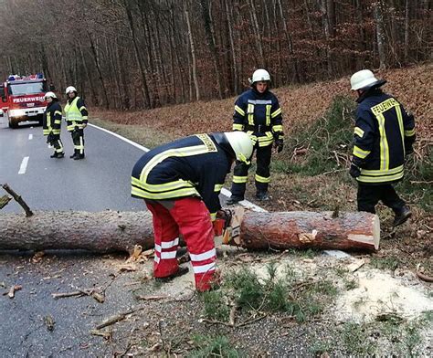 Meinung Ein Dank Der Feuerwehr Ihr Einsatz Hat Uns Beim Sturmtief