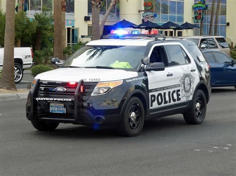 Las Vegas Police Shoot Armed Man After Confrontation With Apartment