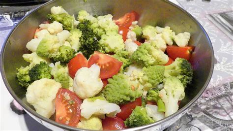 Salade De Brocolis Et Chou Fleur Cocottes Et Coquillettes