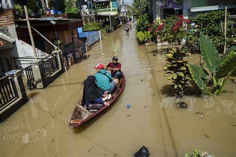 Tiga Kecamatan Di Bandung Selatan Terendam Banjir Luapan Sungai Citarum