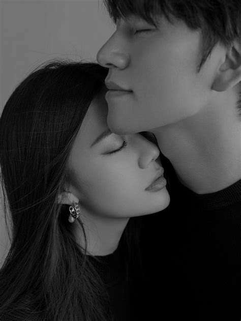 Pin By Кани On Love Is Too Much Couple Photography Poses Korean