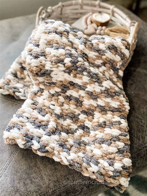 Chunky Loop Hand Knit Blanket For Beginners Southern Crush At Home