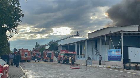 Uşak ta iplik fabrikasında yangın paniği Son Dakika Türkiye