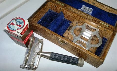 Stefano S Vintage And Retro Wilkinson Sword Empire Razor Set