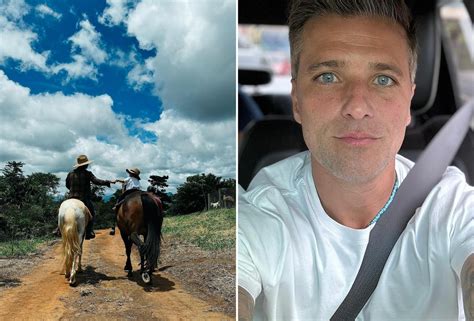 Bruno Gagliasso abre álbum de fotos de animais que vivem no Rancho da