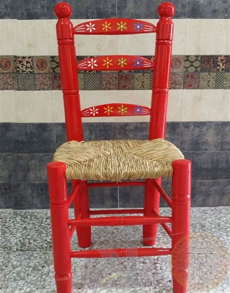 Silla Motrenca Silla Robusta Con Tres Cerchas En El Respaldo Y Tacón