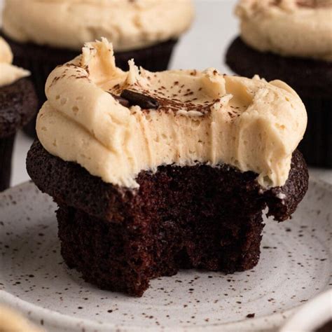 Mocha Cupcakes With Espresso Buttercream Always Eat Dessert