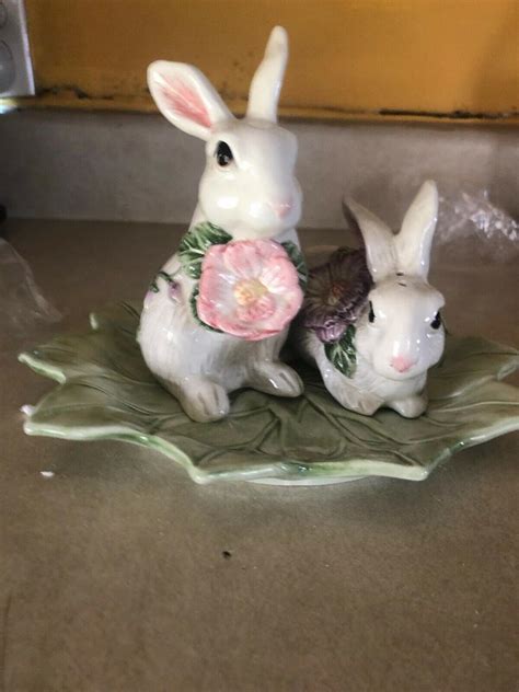 Fitz Floyd Fauna Flora Bunny Rabbit Salt Pepper With Tray And