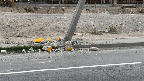 FOTOS Reportan Poste A Punto De Colapsar En La Bernardo Norzagaray