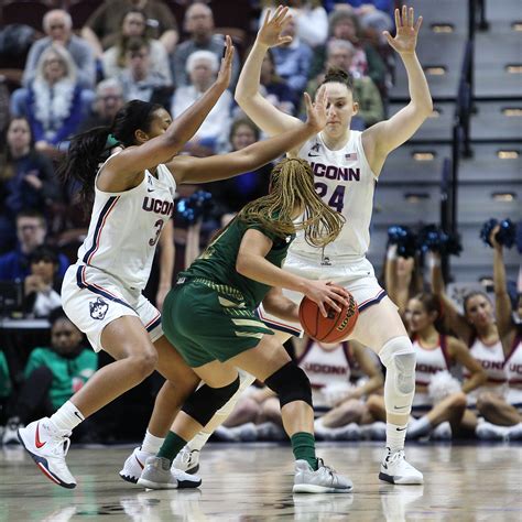 Photo Gallery Usf Bulls Vs Uconn Huskies Aac Semifinals