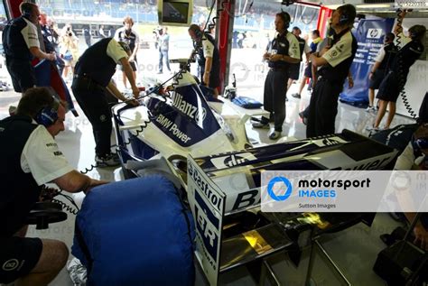 Juan Pablo Montoya Col Williams Bmw Fw In The Pits Belgian Grand