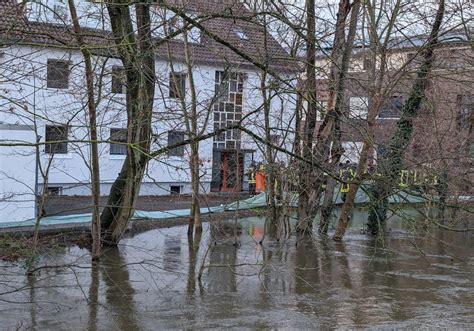 Wolfenb Ttel Einsatzkr Fte K Mpfen Weiter Gegen Das Hochwasser