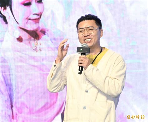 「戲曲王子」遭爆性侵！假藉教戲帶學生回家過夜 半夜脫褲吸gg 生活 自由時報電子報