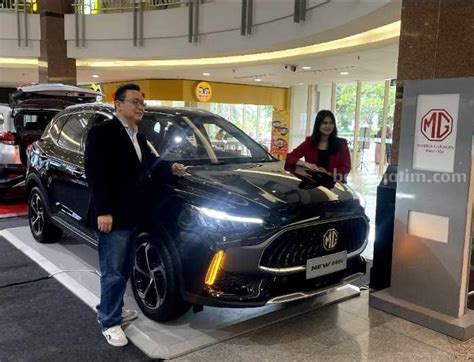 mg indonesia luncurkan suv  mg hs berbasis teknologi  smart