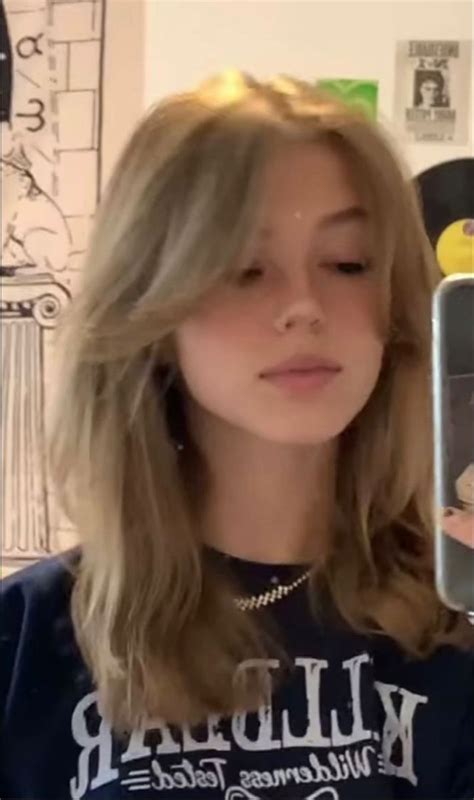 Mirror Selfie Haircuts Straight Hair Short Hair Cuts For Teens