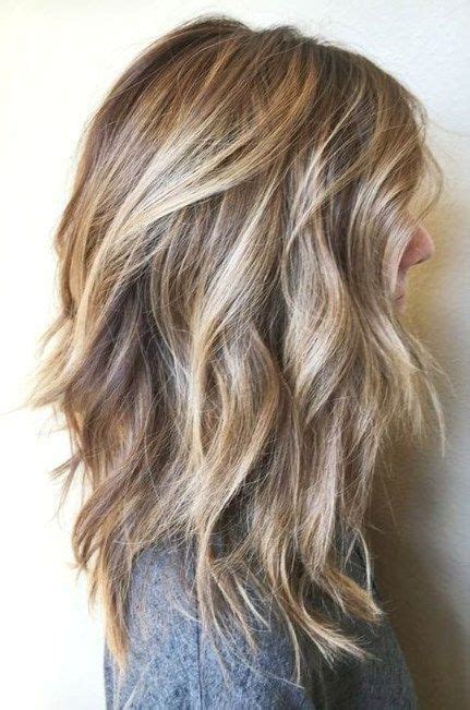 22 Cute Layered Hairstyles For Medium Hair