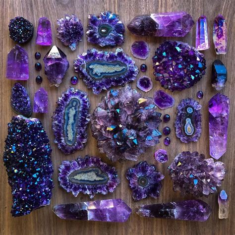 Purple Crystals Rocks For The Spirit Cristais Minerais Pedras E