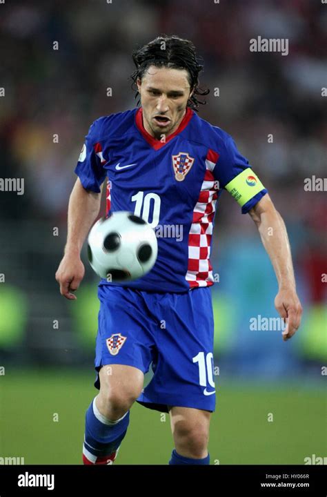 NIKO KOVAC CROATIA & FC SALZBURG ERNST-HAPPEL STADIUM VIENNA AUSTRIA 20 ...