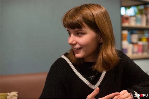 Kirill Martynov on Twitter: "19-year-old feminist Olesya Krivtsova is ...