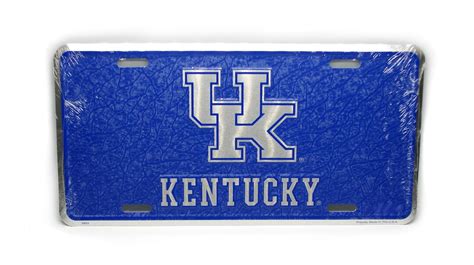 Uk University Of Kentucky Wildcats 3d Embossed Metal Car Novelty