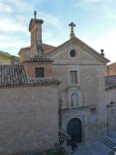 Entrada Al Convento De Las Carmelitas Descalzas En Cuenca