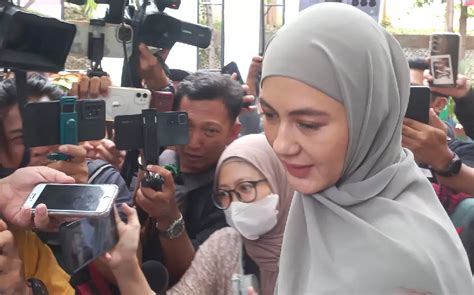 Paula Verhoeven Memberi Klarifikasi Lalu Memohon Maaf Baim Wong