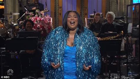 Lizzo Surprises Fans By Announcing Herself As The Next Snl Musical