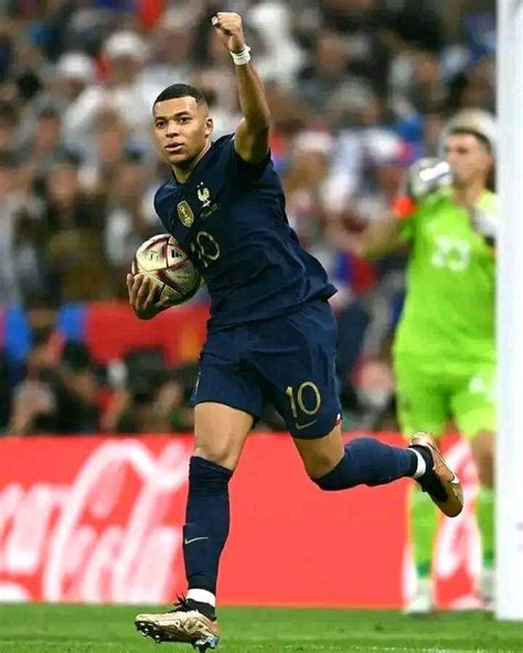 Coupe Du Monde 2022 Kylian Mbappé Lhomme Qui A Failli Décrocher La Troisième étoile