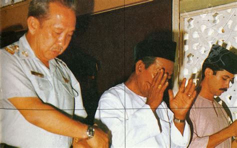 almarhum sultan iskandar laman web rasmi kemahkotaan dymm sultan