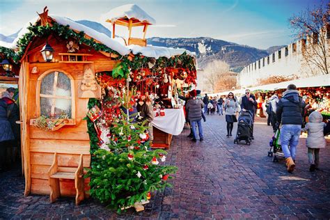 The Best Winter Holiday And Christmas Markets In Italy