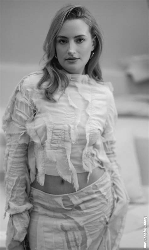 Amelia Dimoldenberg Emilynudess Ameliadimz Nude OnlyFans Leaks The Fappening Photo