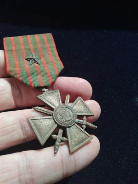 Rare Ww French Croix De Guerre France War Medal Original