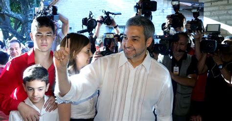 Oficialista Mario Abdo Benítez gana elecciones en Paraguay