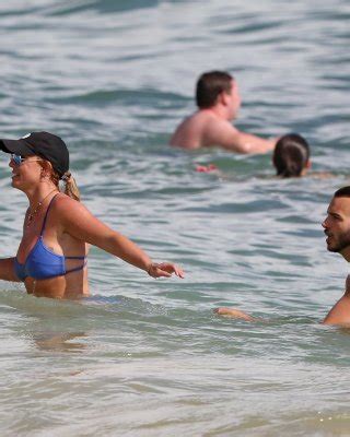 Britney Spears Booty Wearing Skimpy Blue Bikini At The Beach In Hawaii Porn Pictures XXX Photos