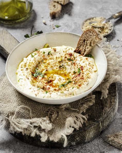 Dip De Queso Feta Cremoso Con Dukkah Egipcio