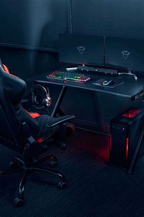 Black Gaming desk | Gaming desk, Retro games room, Ergonomic computer desk