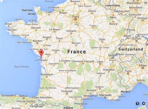 Where is La Rochelle on map of France