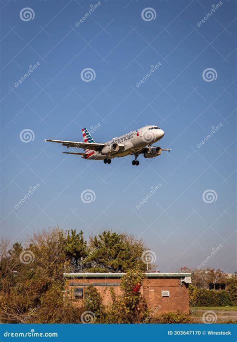 American Airlines Plane Landing At Ronald Reagan Airport In Washington