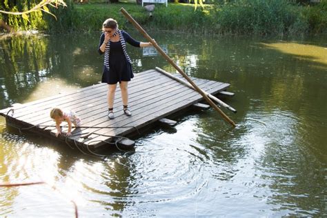 Tips for Successful Raft Building - Active Outdoors