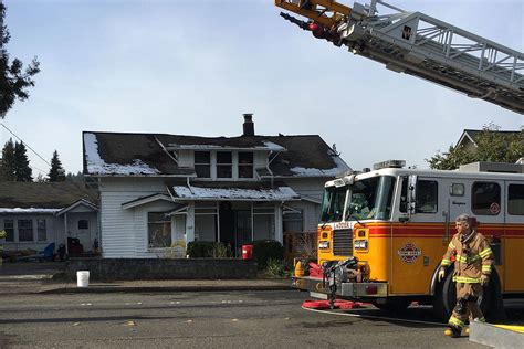 Man Taken To Hospital After Bremerton House Fire Kitsap Daily News