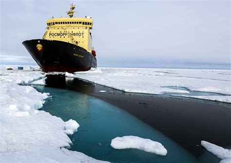 La Russie Met En Service Le Plus Imposant Et Puissant Brise Glace Au